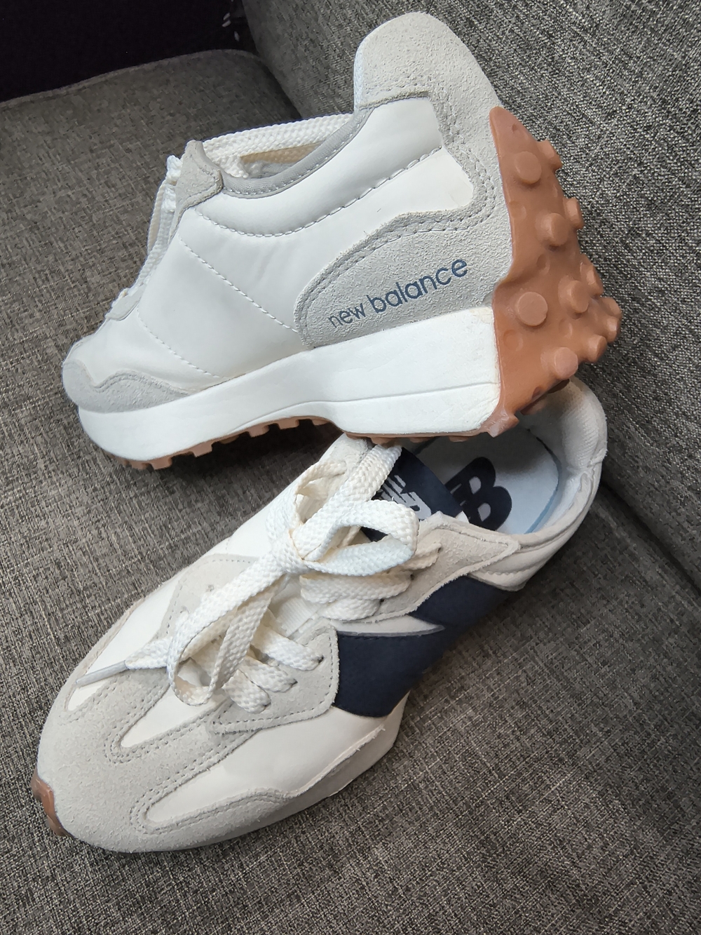 New Balance 327 women's sneakers in a white and gray colorway